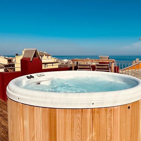 Pepites Bastiaises Vatta Appartement Roof Top Jacuzzi Vue Vieux Port Bastia  Zewnętrze zdjęcie