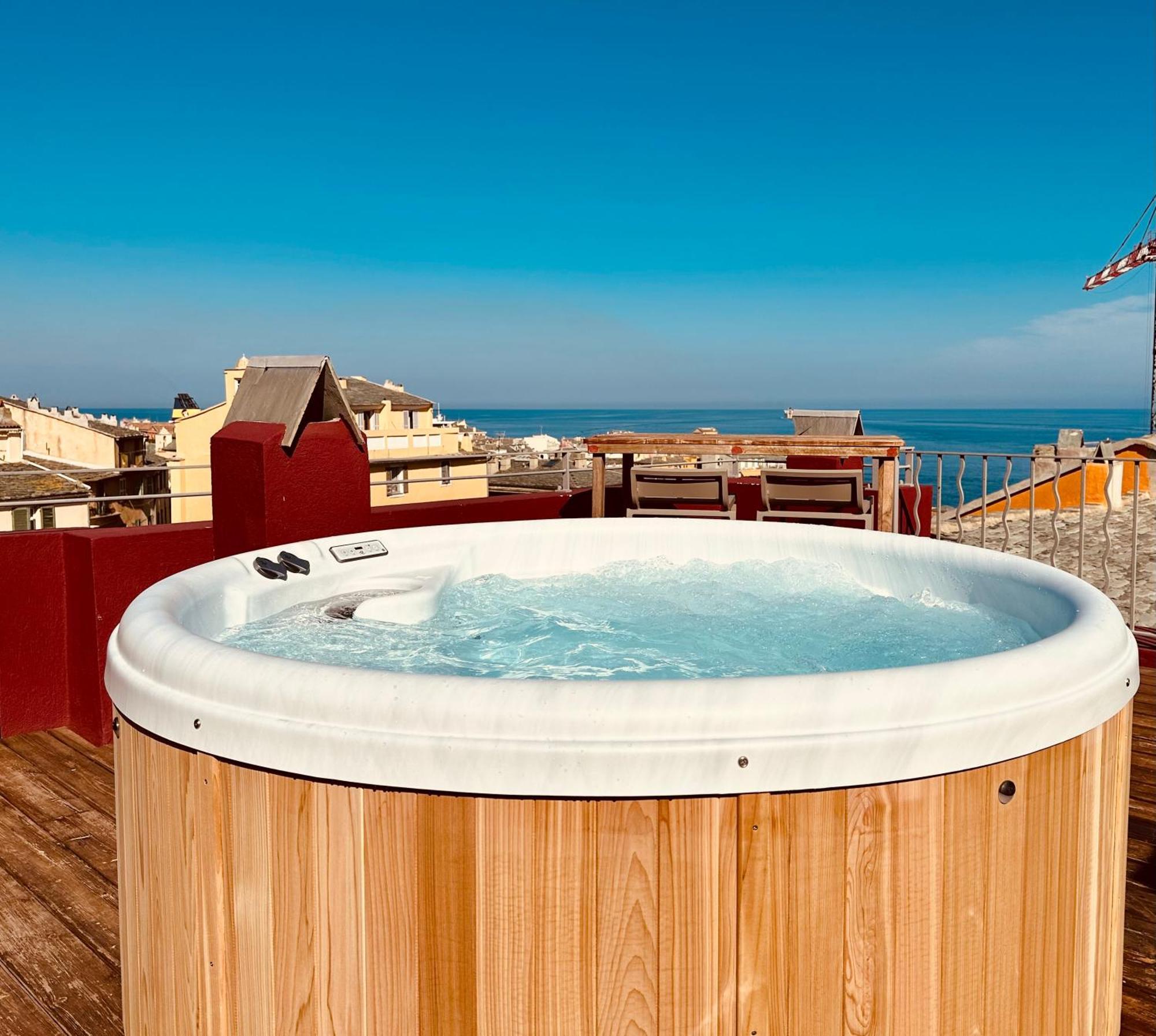 Pepites Bastiaises Vatta Appartement Roof Top Jacuzzi Vue Vieux Port Bastia  Zewnętrze zdjęcie